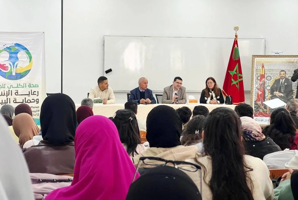 مائدة مستديرة مع الجمهور
